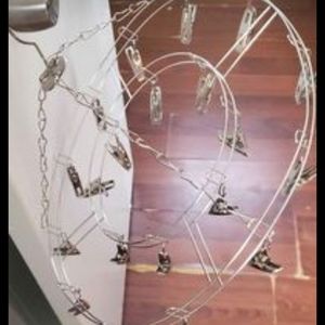 Drying rack and hanging clips drying rack